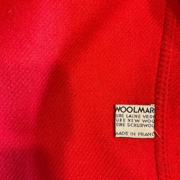 Weinberg Paris Designer lightweight wool red 2 button blazer with pockets. - Picture 5 of 8